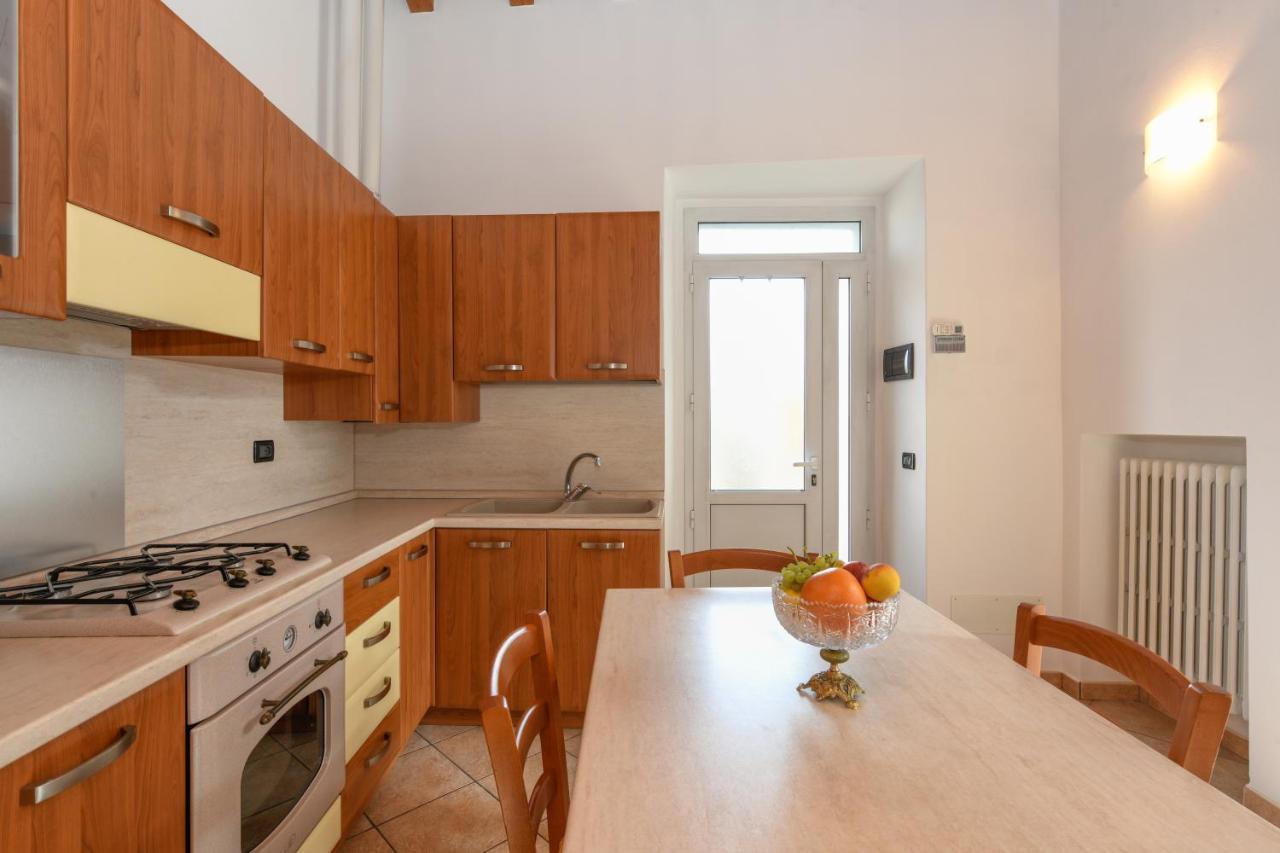 Appartamento In Piazza Moniga del Garda 外观 照片